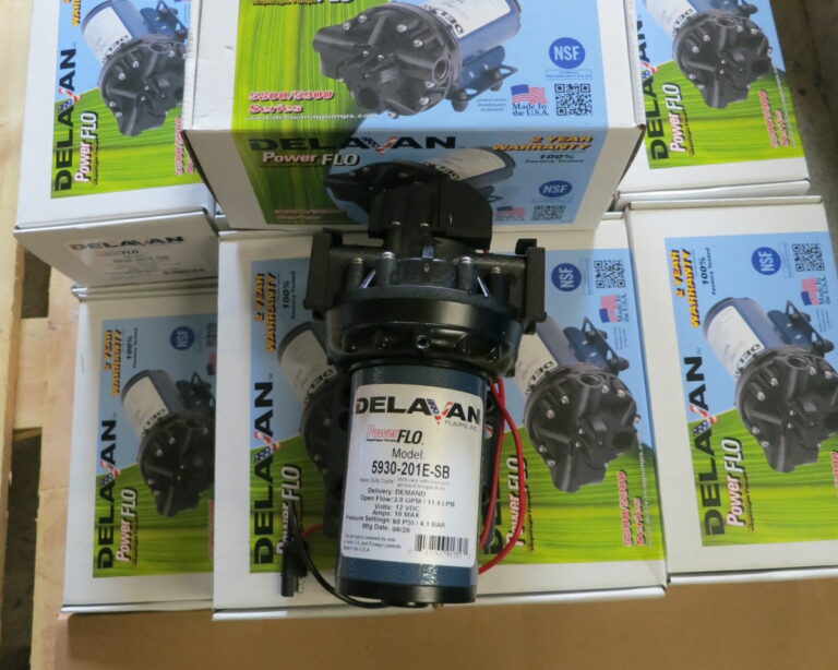 Delavan 12V pumpe 11.4 l/min QD