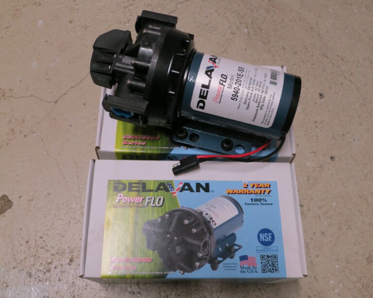 Delavan 12V pumpe 15.1 l/min QD