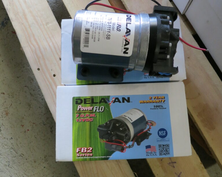 Delavan 12V pumpe 26.5 l/min QD